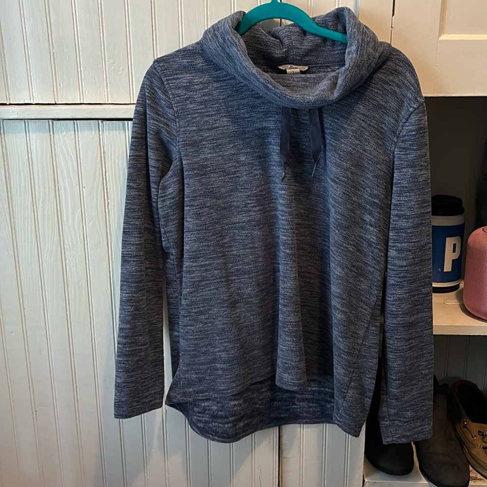 Bass sweater